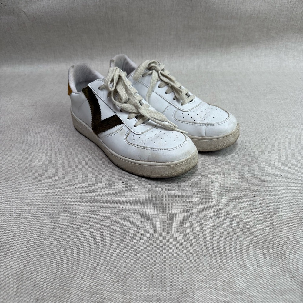 Victoria Madrid Sneakers